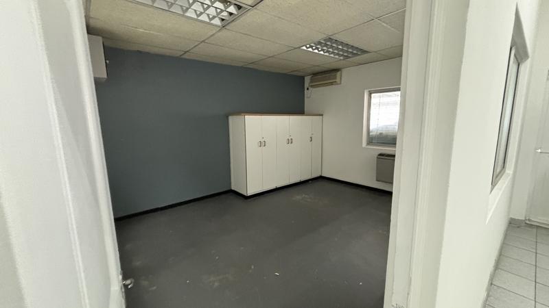 To Let commercial Property for Rent in Paarden Eiland Western Cape